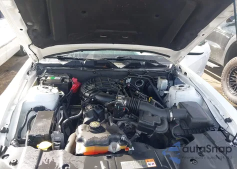 2013 Ford Mustang V6 Premium from USA, damaged, VIN 1ZVBP8AM9D5264912